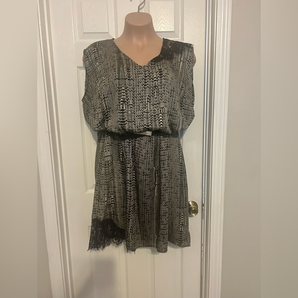 Beverly Drive Monochrome Patterned Apparel